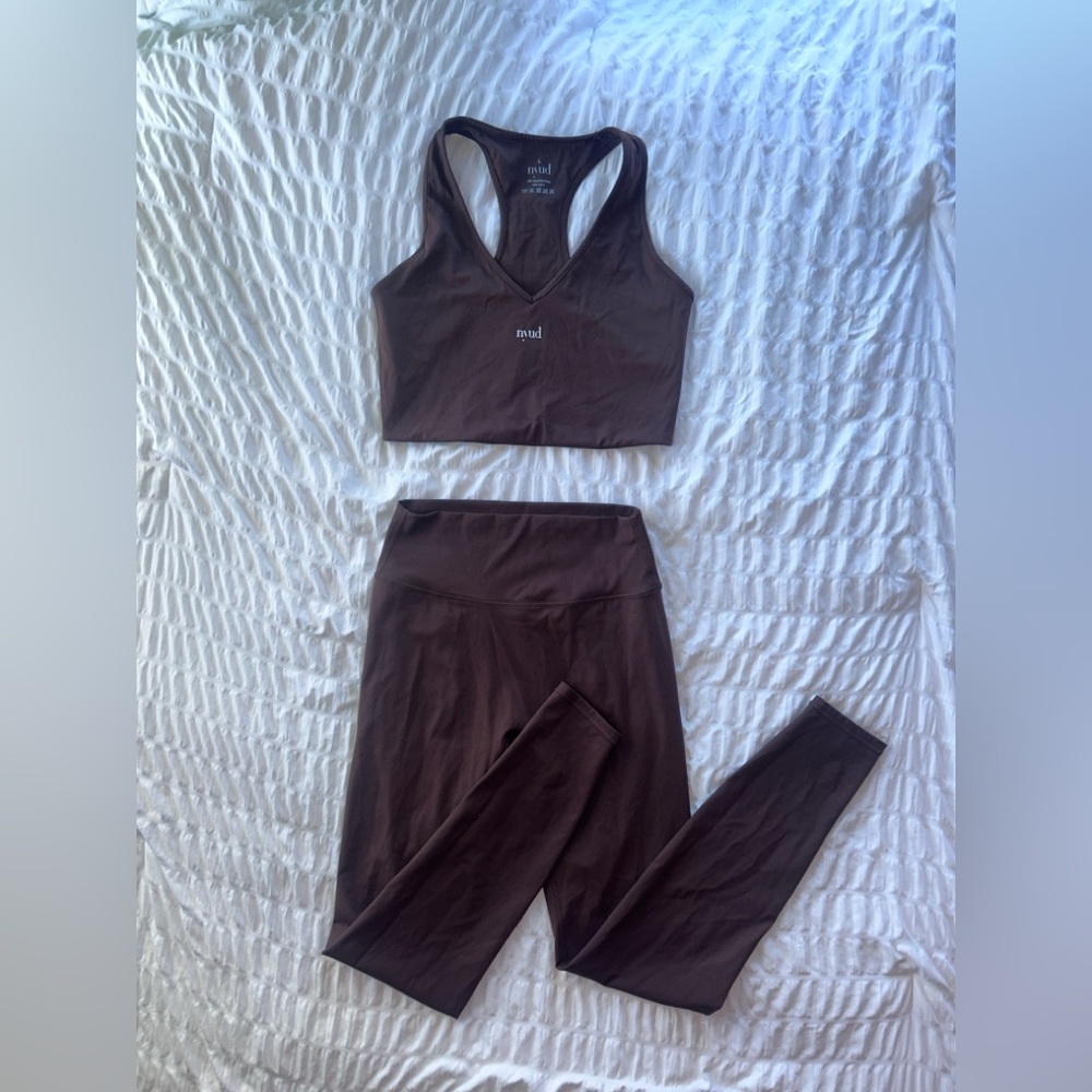Chocolate Nyud bra and leggings set